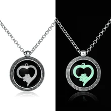 Luminous Glow In the Dark Animal Pet Memorial Necklaces Cat Dog Puppy Paw Print Pendant Necklace Jewelry for Pet Lovers Luminous Glow In the Dark Animal Pet Memorial Necklaces Cat Dog Puppy Paw Print Pendant Necklace Jewelry for Pet Lovers