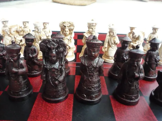 Коллекция старый резьба по кости шахматы, "Император"
