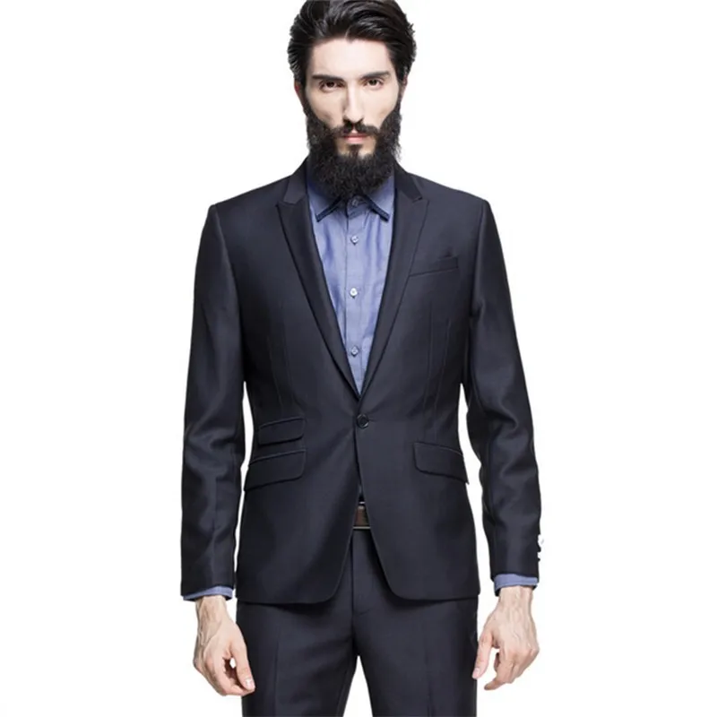 Short jacket suits There are plenty of people out there claiming that double-breasted jackets are not appropriate on suits for short men. Brock says banning double-breasted jackets is selling yourself short. “If you want to expand your collection to include a DB suit or sports jacket, your height shouldn’t stop you,” says Brock.