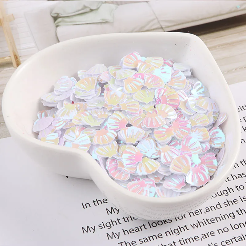 10g/pack 7mm Sea Shell Sequins Paillettes Sewing Material,Wedding Craft,Women Garment Kids DIY Accessories - Color: AB White