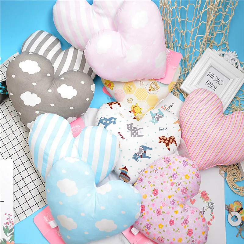 

2018 Heart-shaped Baby Pillow Plush Baby Room Decor Bedding Crib Decoration Infantil Pillow Doll Emoticon Pillow Cushion