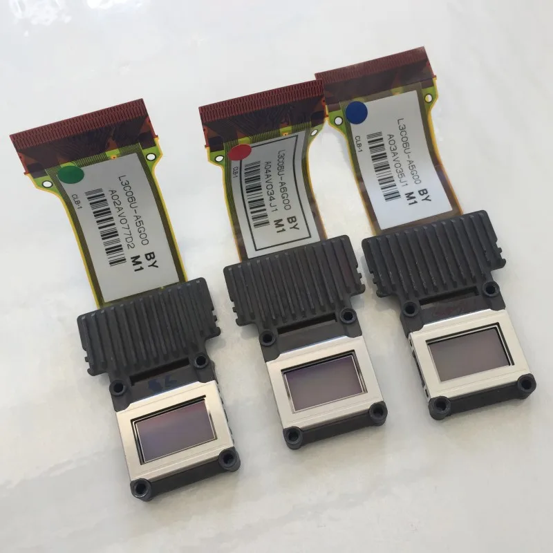 3 piece / lot Original LCD Panel L3C06U A6G00 L3C06U A5G00 for Epson EH