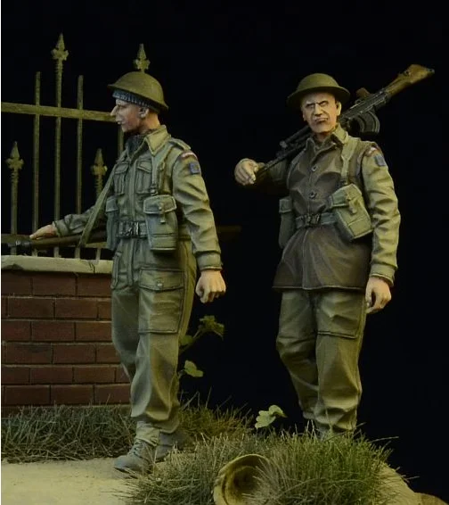 Набор моделей Risen figers 1/35 английская нераскрашенная 2 фигуры для второй мировой