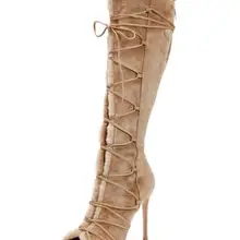 Зимние женские сапоги; пикантные сапоги на высоком каблуке; женская обувь для подиума на очень высоком тонком каблуке с перекрестной шнуровкой и открытым носком; Цвет Серый