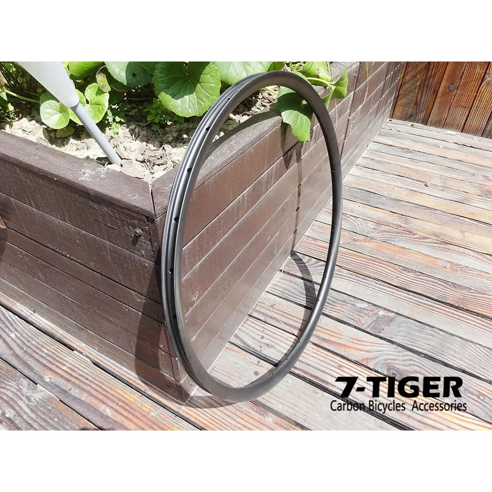 

Light weight carbon fibre MTB clincher rim 27mm width 23mm depth tubeless bicycle mtb wheels 29er carbon XC customized holes