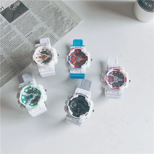 Пара моделей часы для мальчиков и девочек средней школы студентов Мода Тренд Didital часы водонепроницаемые аниме ветер