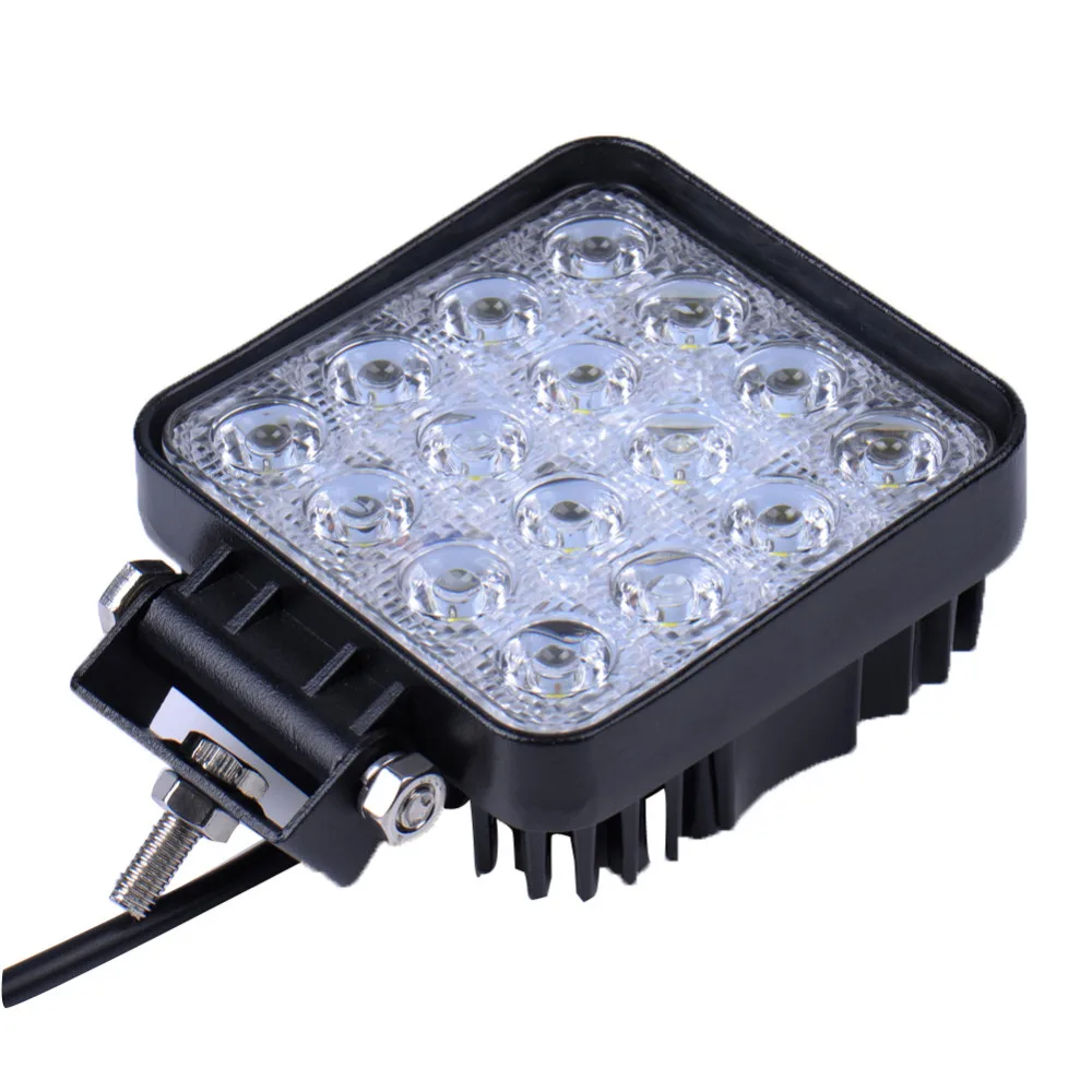 SAILUN 8 x 27W LED Luz de trabajo Cuadrado campo a través del reflector Proyector reflector de faro 1600LM IP67 Negro fundido de aluminio