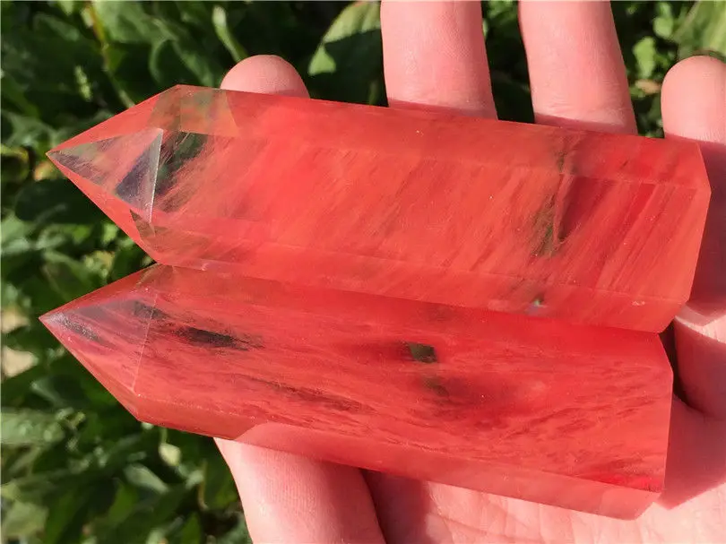 

ddh001528 2 RED SMELT QUARTZ CRYSTAL POINT HEALING