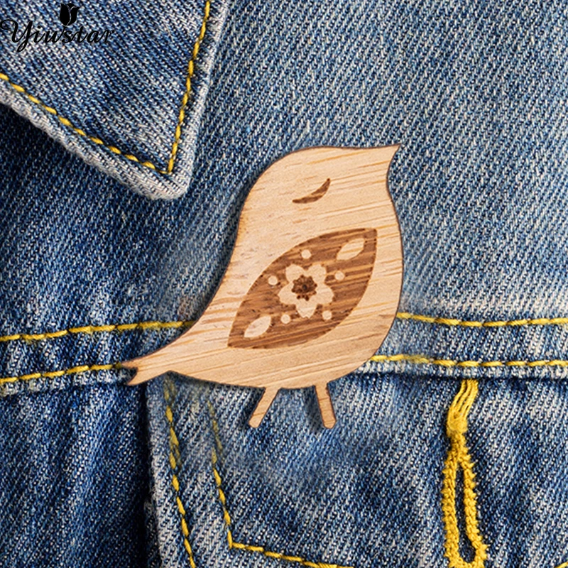 

Yiustar Trendy Cute Happy Bird Pin Bird Brooch Women Children Wooden Bamboo Pins Badges Everyboday Jewelry Birthday Party Gifts