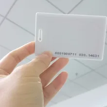 Yongkaida 10000 шт./лот 125 кГц EM4100/TK4100 раскладушка 1,8 мм толщиной ридер управляемый на расстоянии диапазон блок радиочастотного бесконтактного идентификационная смарт-карта