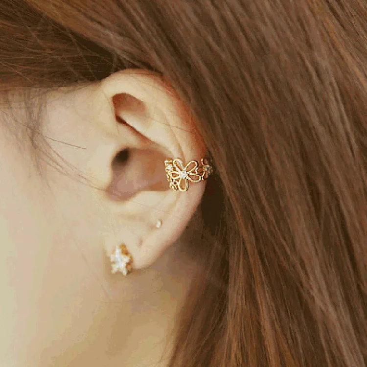 

Korean version of the new jewelry earrings lady flowers drilled ear holes ear bone clip earrings