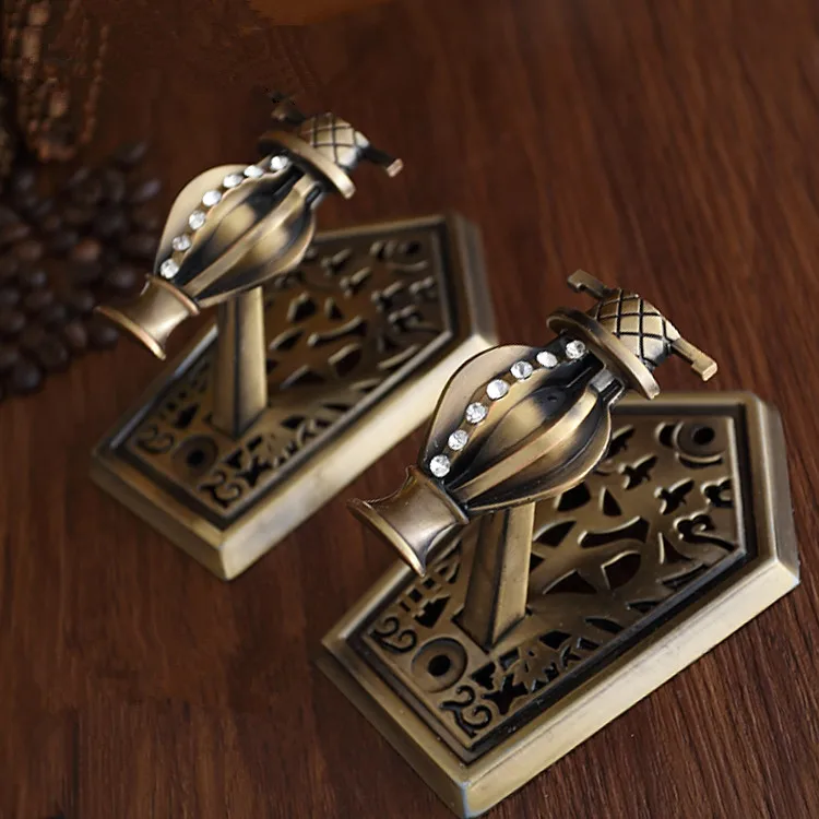 

1pc Retro Vase Wall Hooks Metal Clothes Hanger Bronze Shabby Chic Tieback Hook Curtain hook Hat Coat Hangers