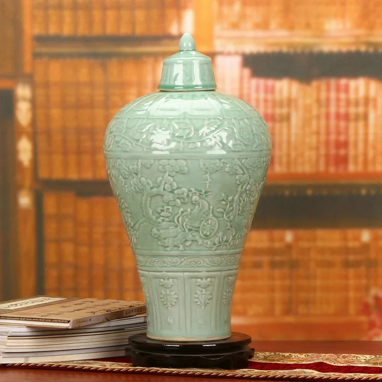 

Jingdezhen ceramics ginger jar Green beans crack Glaze small mouth Temple jar vase Antique Decoration set chinese carved vase