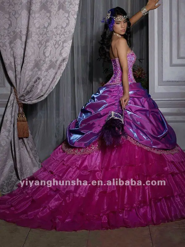 2012 Wonderful Detachable Ball Gown Strapless Floor-Length Quinceanera Dresses