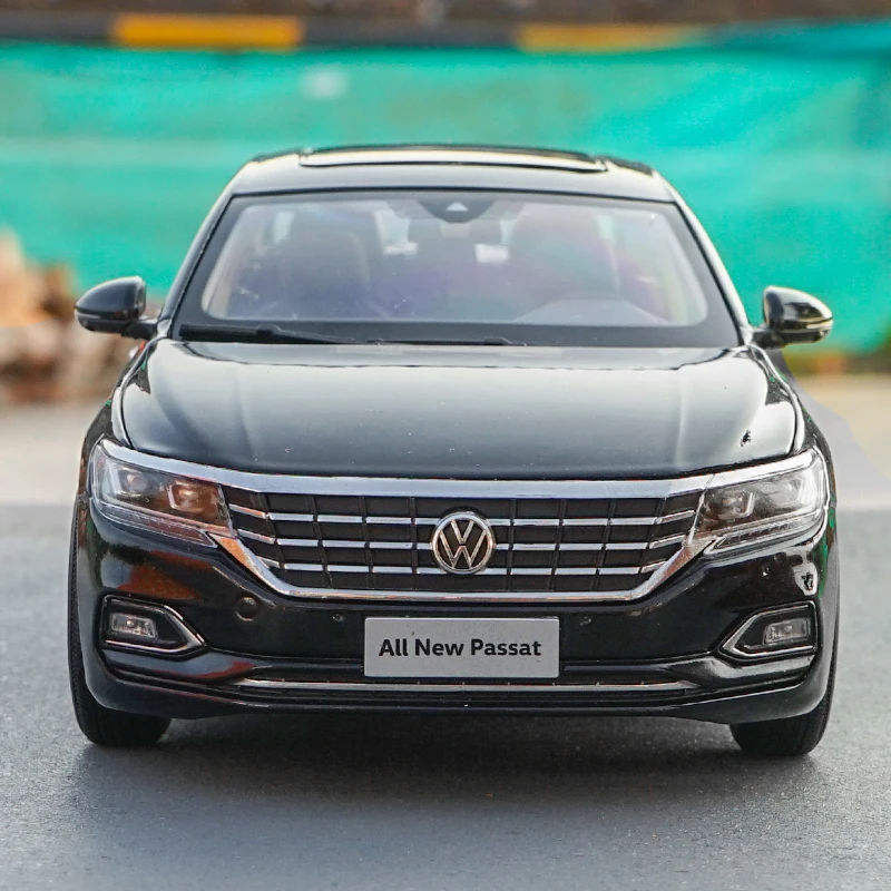 Высокое качество 1:18 новая модель PASSAT из цинкового сплава высококачественная
