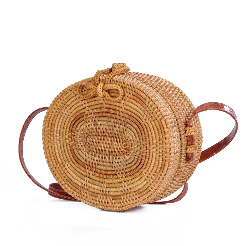 

Dropshipping 2018 Women Handmade Rattan Woven Round Crossbody Bag Vintage Retro Straw Messenger Bag Summer Beach Shoulder Bag