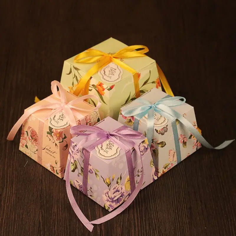 

20pcs/lot Color Flower Print Wedding Candy Boxes with Ribobn Trapezoid Paper Box Christmas Birthday Gift Boxes Party Supplies