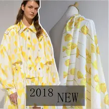 Европа и США новая имитация хлопка ткань мода секретный Бамбук печать желтый Гвоздика ткань платье ткань