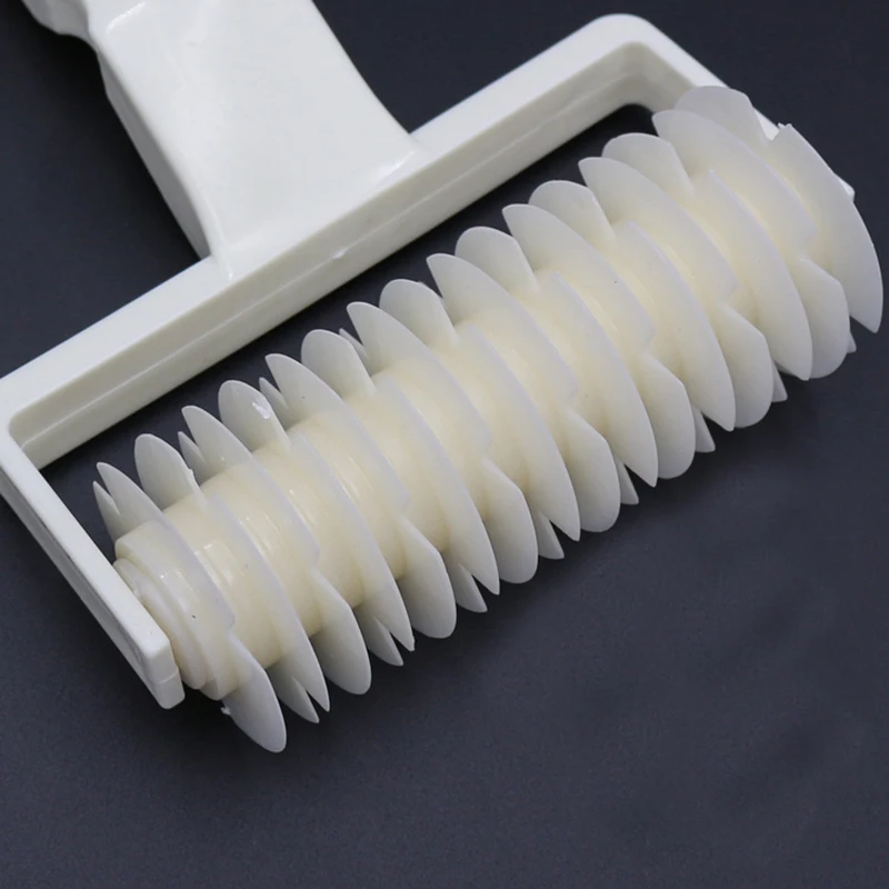 1pcs Plastic Pull Net Pizza Knife Wheel Pasta Lattice Roller Cutter Dough Biscuit Pie Kitchen Baking Tool Cutter Accessories
