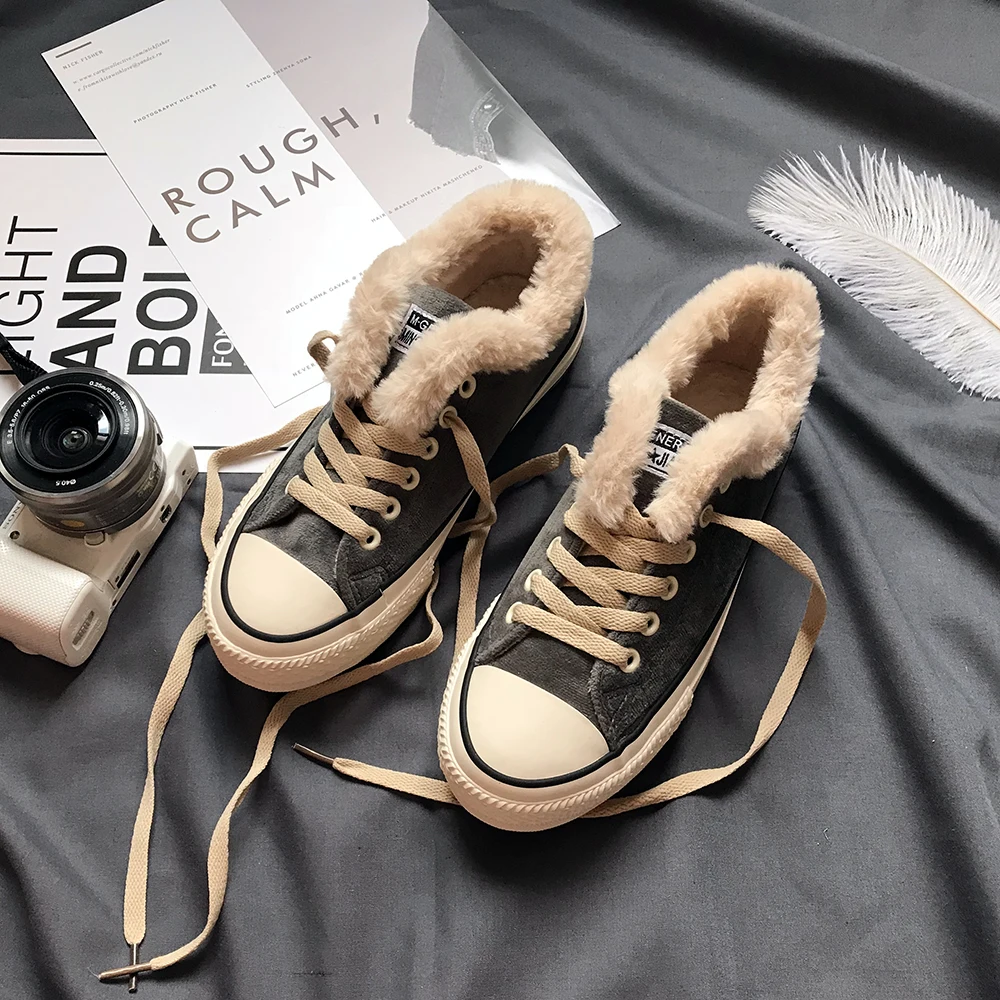 

2018 new female life bottom casual shoes Korean version Super fire Harajuku wild shoes.