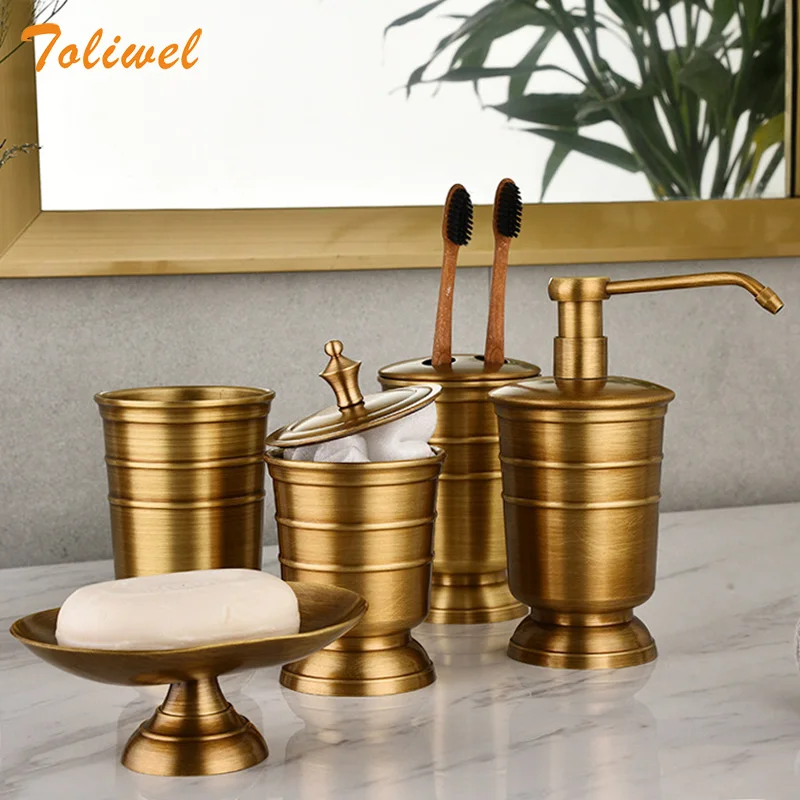 Online Antike Messing Seife Dish Flüssigkeit Seife Dispenser Zahnbürste Halter Gurgeln Tasse Lagerung Tank 5 stücke Badezimmer Zubehör Set