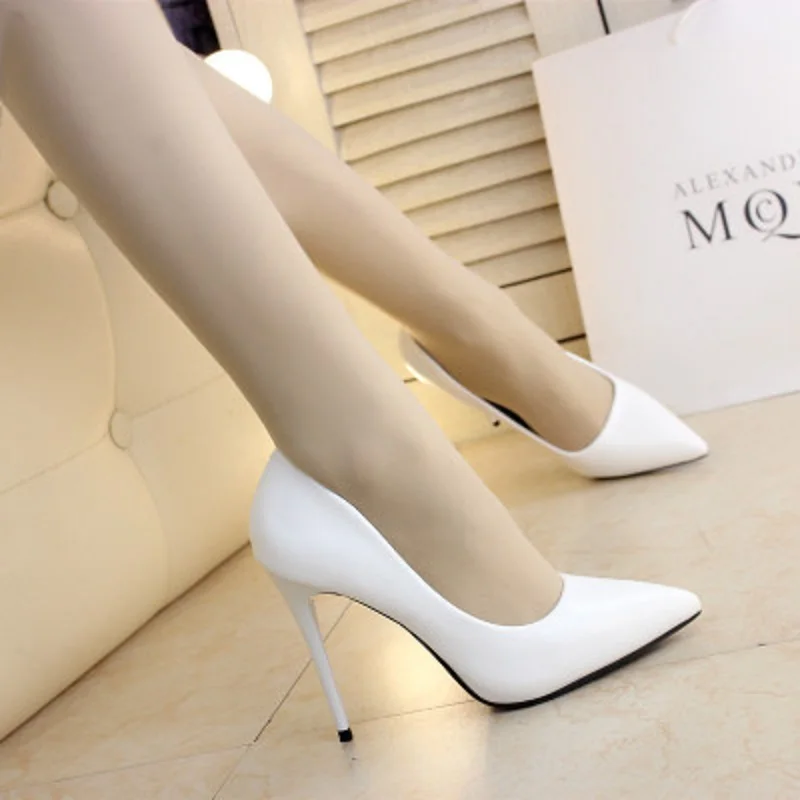 Fine with high-heeled pointed shoes white wedding shoes black work high heels 2019 spring new shallow mouth women's shoes