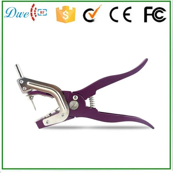 

DWE CC RF Livestock Ear Tag Applicator Cattle Pig Sheep Animal Ear Tags Plier