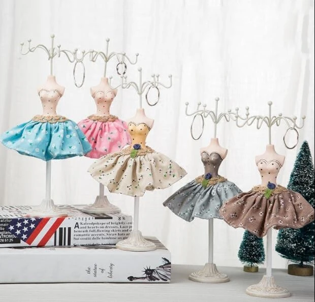 

5style Earrings rack Jewelry Necklace Display Rack wedding female mannequins resin Princess Home furnishings for gifts 1pc C674