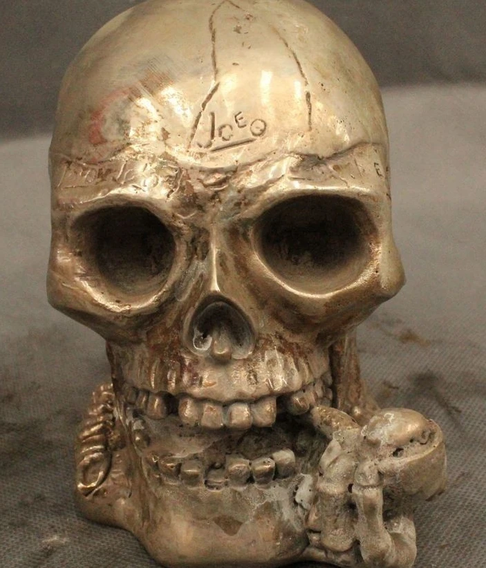 

4"China Chinese Sillver Lifelike Skull Head By Gamble Statue