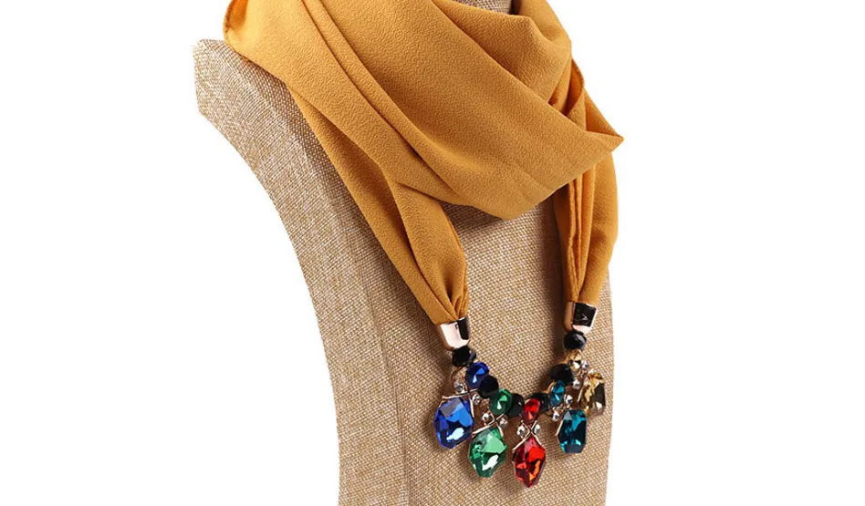 pendant-scarf_22