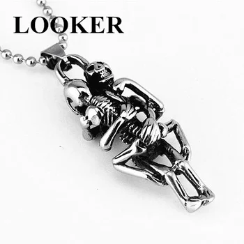 

LOOKER Punk Skull Hug Pendants Necklace Men Boys Jewelry Stainless Steel Necklaces Fashion Cool Silver Color Chain Gifts