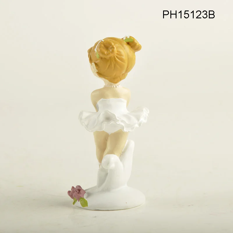 PH15123B (4)