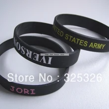 Логотипа на заказ! Твердые черные силиконовые браслеты экран напечатанный золотой цвет текстовый логотип для рекламных мероприятий