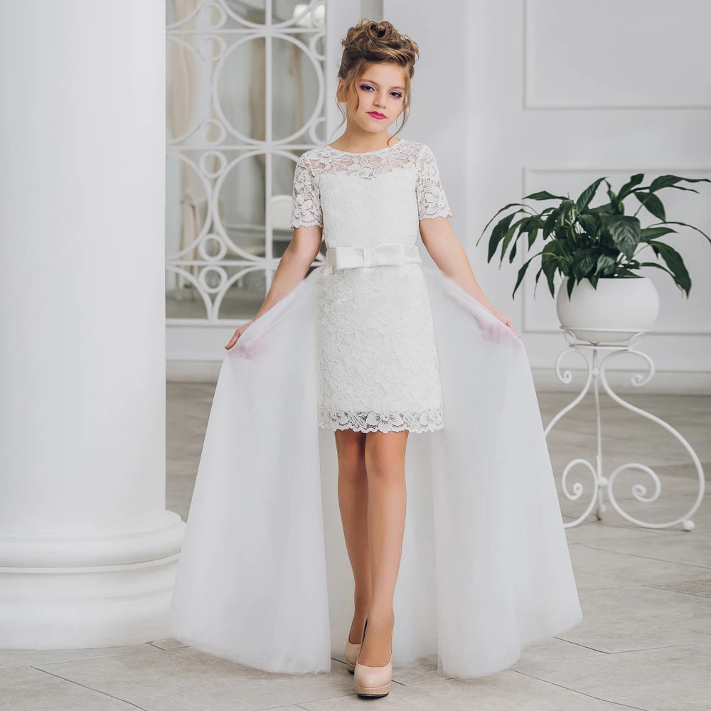2017 New Arrival Flower Girl Dresses A-Line Knee Length Half Sleeves Sheer Tulle Pageant Communion Gown with Train for Weddings 2017 New Arrival Flower Girl Dresses A-Line Knee Length Half Sleeves Sheer Tulle Pageant Communion Gown with Train for Weddings