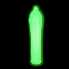 2017 hot Pleasure More Night Light 1 Box Glowing condoms for horny men women adult