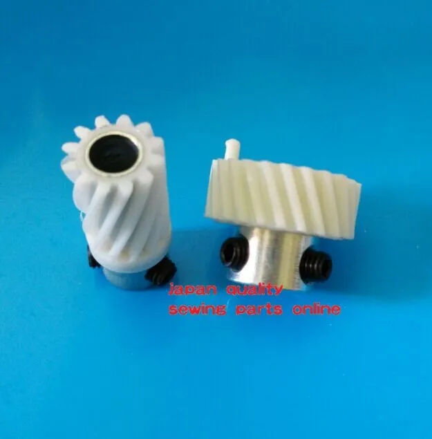 Sewing Machine Parts GEAR 174488 383273 Feed Dog Drive Shaft Set