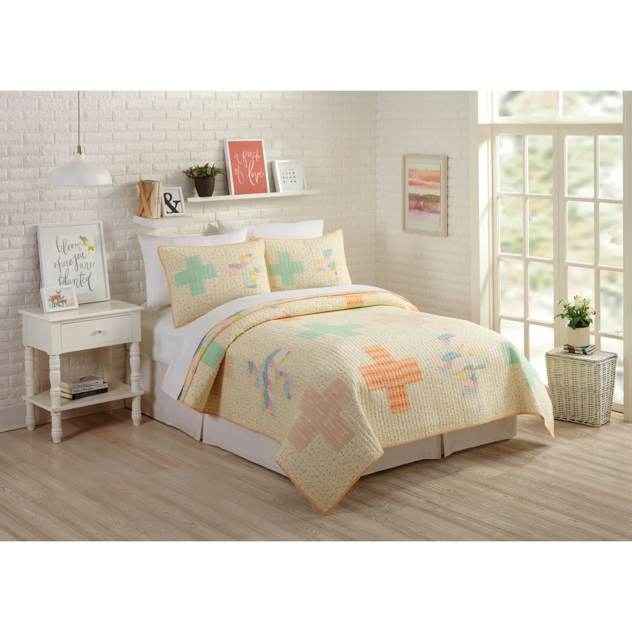 Makers Collective by Bonnie Christine, Hillside Springs Quilt Set (1)