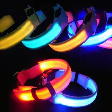 Nylonový psí obojek s LED osvětlením na večerní venčení