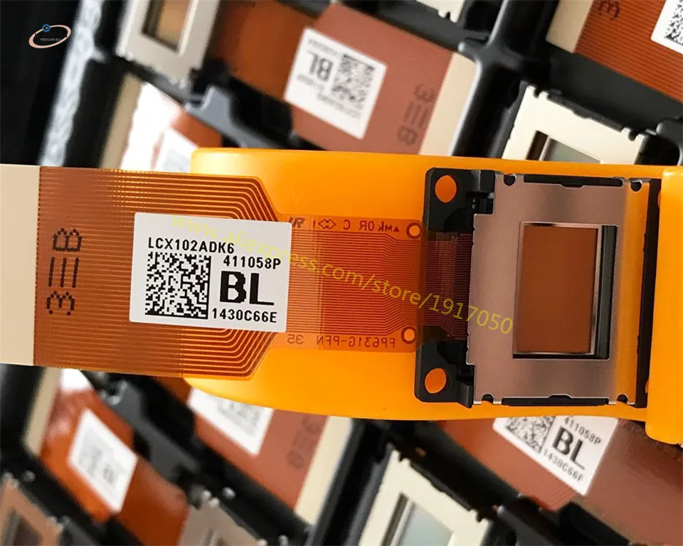 

100% New LCD Panel LCX102 /LCX102A Projector LCD Panel Prism Board Wtih Brand Original Cable