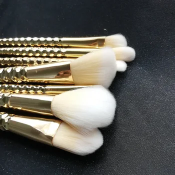 

New Women's Fashion Brushes Eyebrow Eyeshadow Brush Makeup Brush Sets Tool 1PC Wooden Foundation Cosmetic Maquiagem Profissional