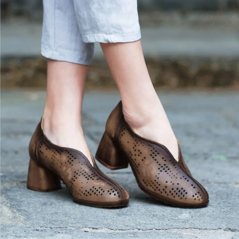 Женская кожаная обувь ручной работы в стиле ретро, в национальном стиле, для отдыха, на высоком каблуке, с перфорацией