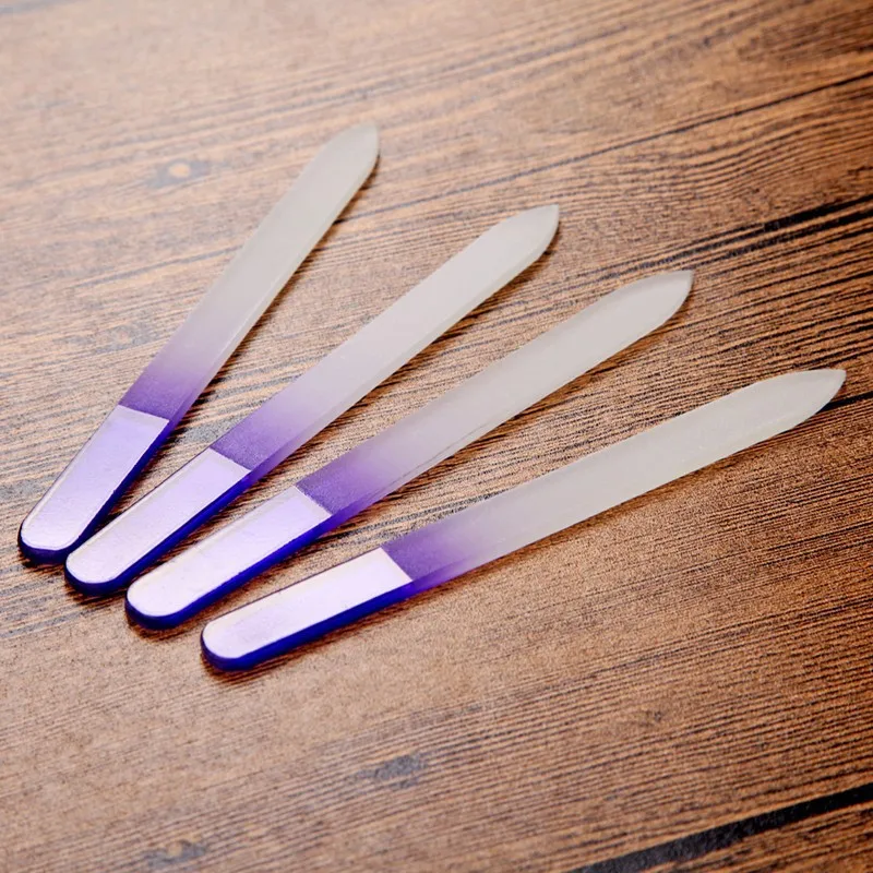 

2017 New 1pc Durable Crystal Glass Nail Files Buffer Nail Art Files Manicure Device Tool Nail Scrub Strip Random Color
