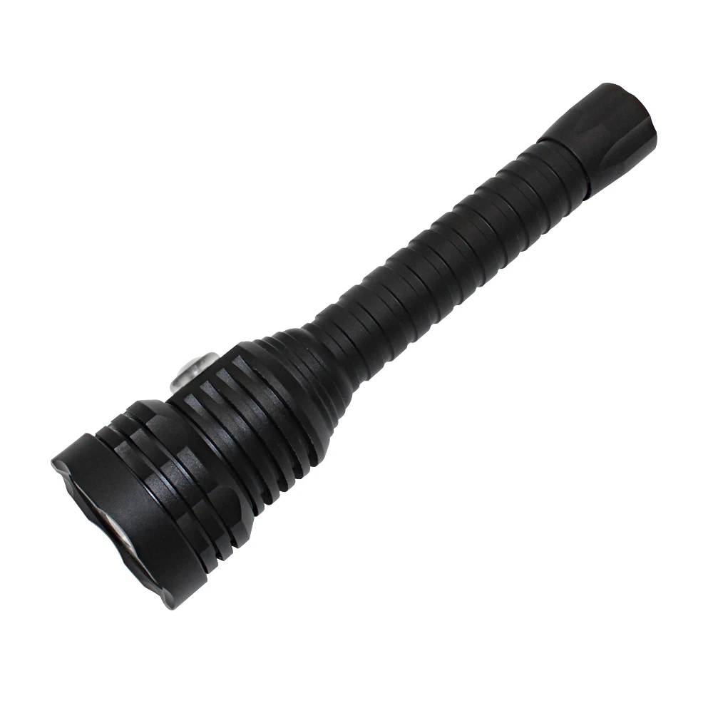 xhp70 flashlight (2)