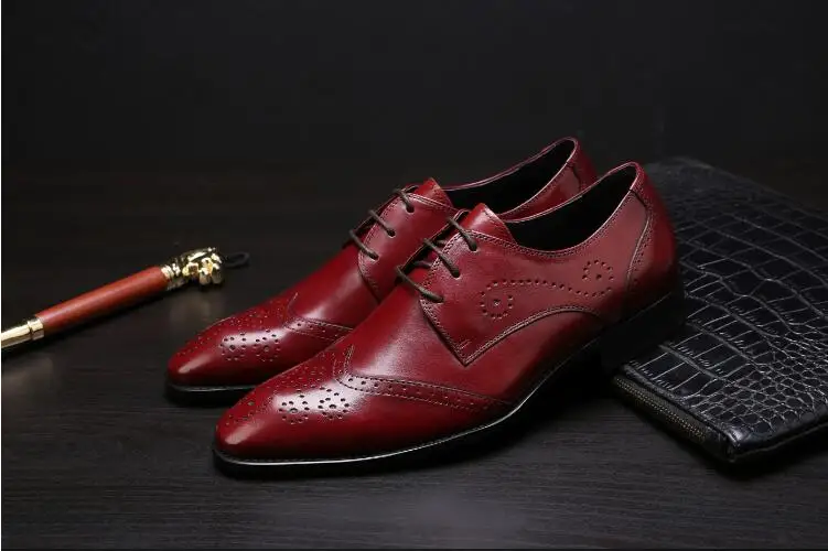 Brogue shoes men genuine leather lace up red wedding shoes smart casual low heel breathable moccasins pointed toes single shoe Brogue shoes men genuine leather lace up red wedding shoes smart casual low heel breathable moccasins pointed toes single shoe