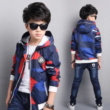 Brand New Baby Boy Coat 2017 Spring Jacket Geometric Pattern Kid Hooded Coat Waterproof Sport Autumn