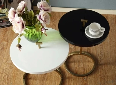 Nordic style round coffee table metal creative side table simple corner table modern round sofa table Nordic style round coffee table metal creative side table simple corner table modern round sofa table