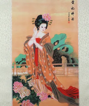 

Yang Guifei pattern silk painting decoration scroll painting Chinese characteristics and the new special gift wholesale.