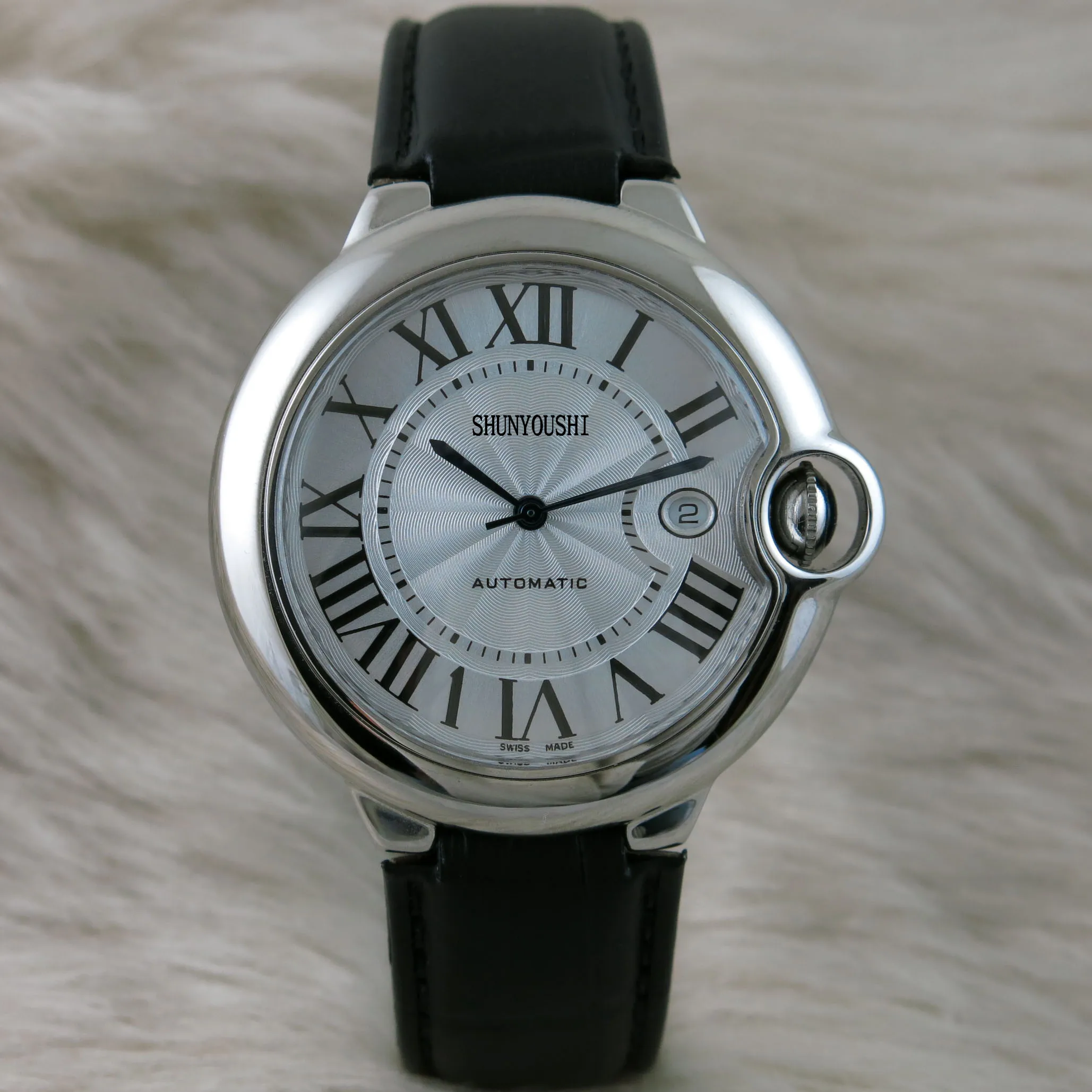 

WG06832 Mens Watches Top Brand Runway Luxury European Design Automatic Mechanical Watch