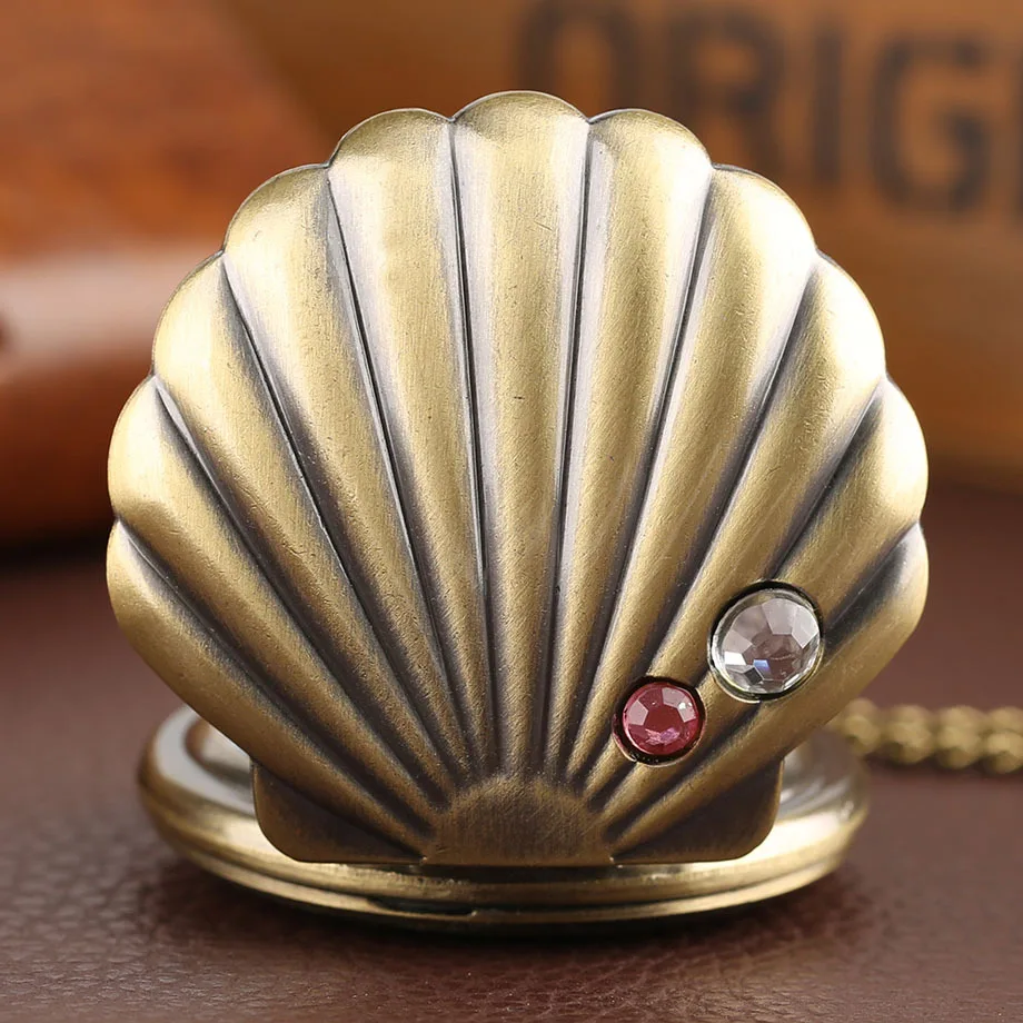 YISUYA Retro Big Shell Quartz Number Pocket Watch Women Decorate Imitation Diamond Case Necklace Pendant Chain Gifts for Kids (11) - 
