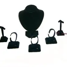 Демонстрация витрины ювелирных изделий хорошее ювелирное изделие Нефритовое окно Показать черный бархат серьги браслет держатель